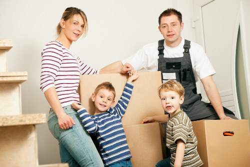 Fragile item packing support for Belsizepark relocations