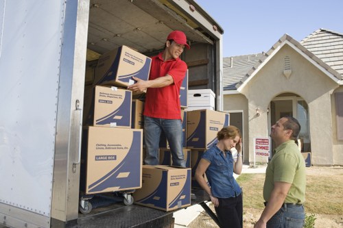 Moving and storage planning for a Belsizepark property