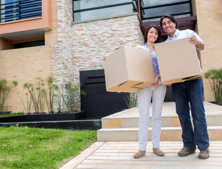 Residents using furniture storage in Belsizepark during a home move